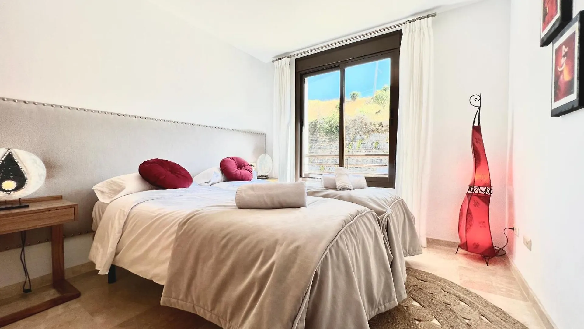Espectacular Apartamento Rodeado De Campos De Golf contacts